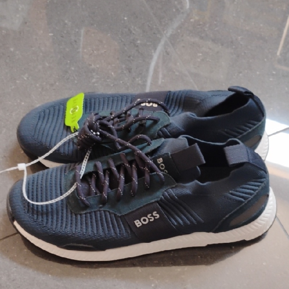 NEW Boss Titanium Sneakers Slip On